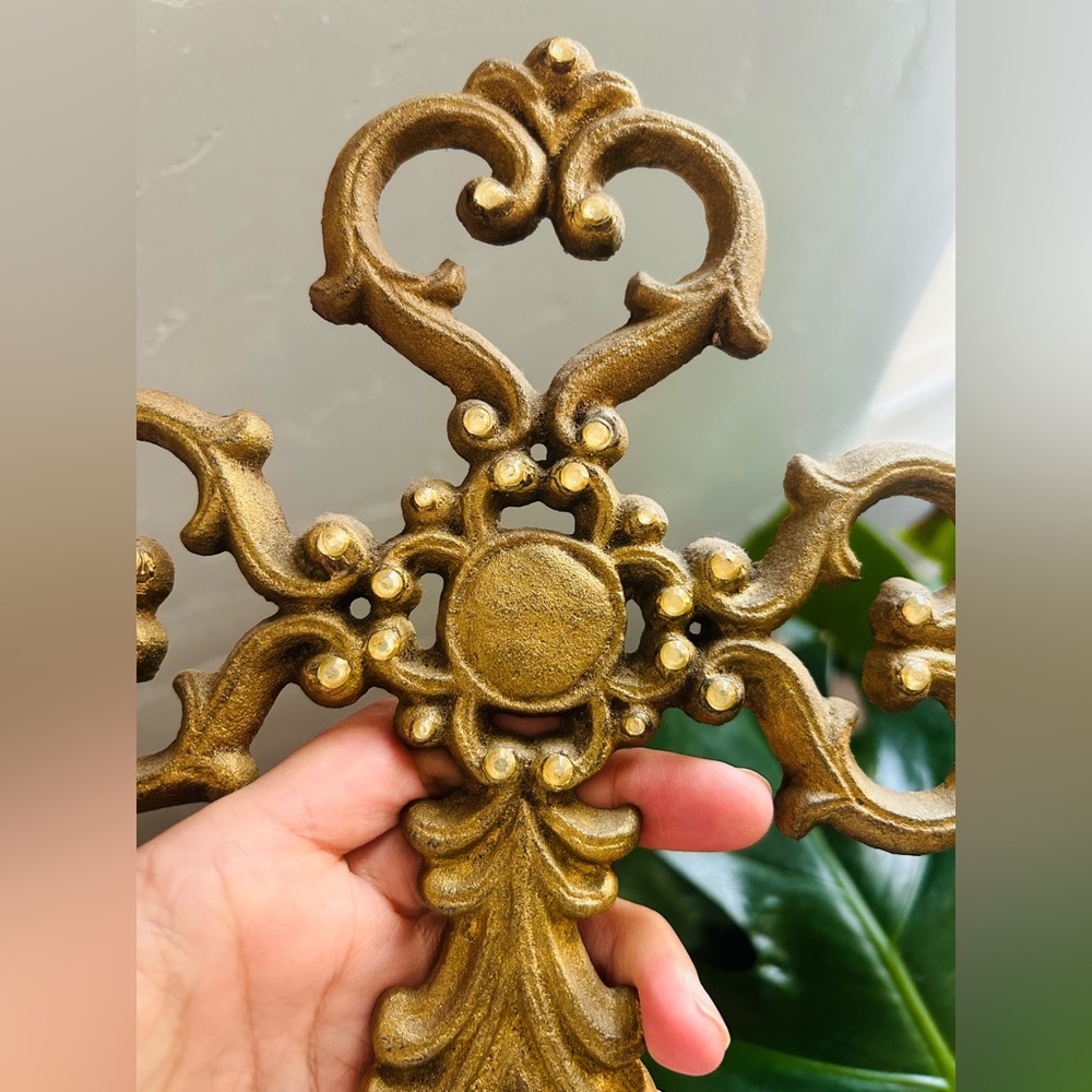 Heart Iron Wall Cross - Picture 6 of 8
